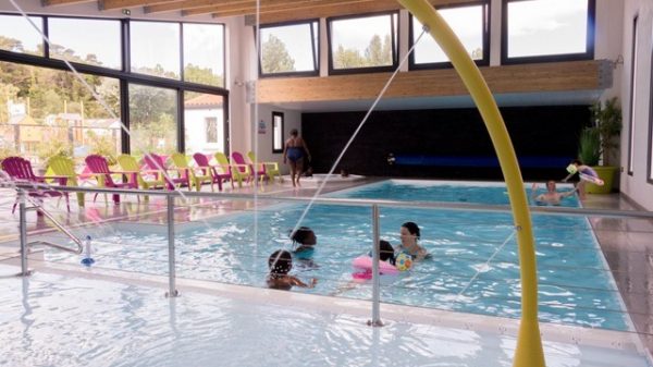 La piscine du camping