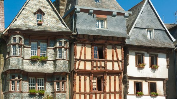 De stad Lannion aan de Roze Granietkust