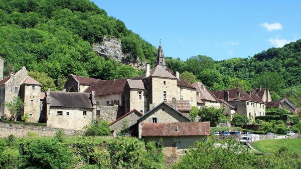 Village de Baume-les-Messieurs