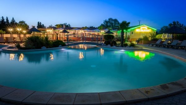 Camping Les Fontaines à Pernes-les-Fontaines