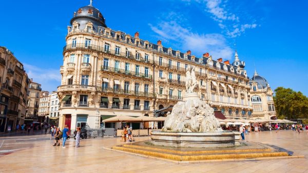 Place de la Comédie et la fontaine des Trois Grâces à Montpellier