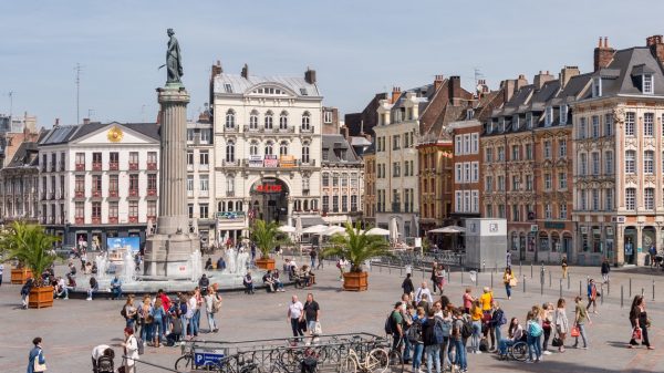 La place du Général de Gaulle, appelée aussi Grand-Place à Lille