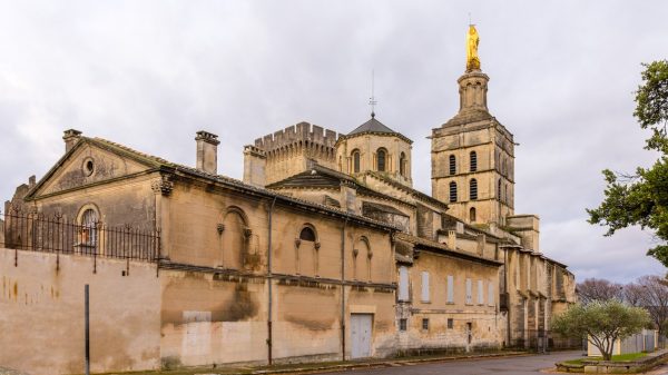 Notre-Dame des Doms Cathedral