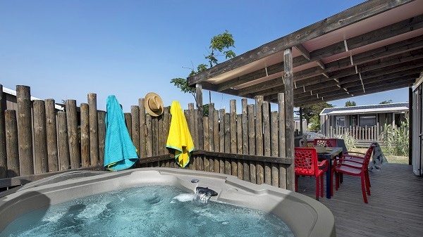 La gamme Premium avec Jacuzzi, entre 2 et 4 chambres