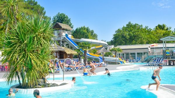 Camping extérieur du camping Lou Pignada