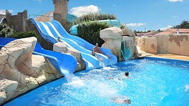 Les toboggans aquatiques du camping