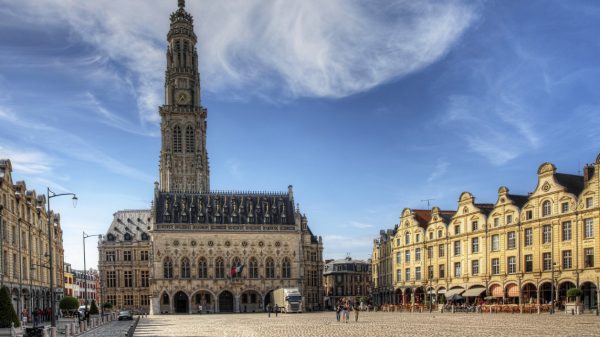 La place des Héros à Arras