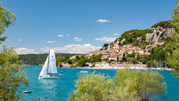 Les plaisirs du lac depuis votre camping