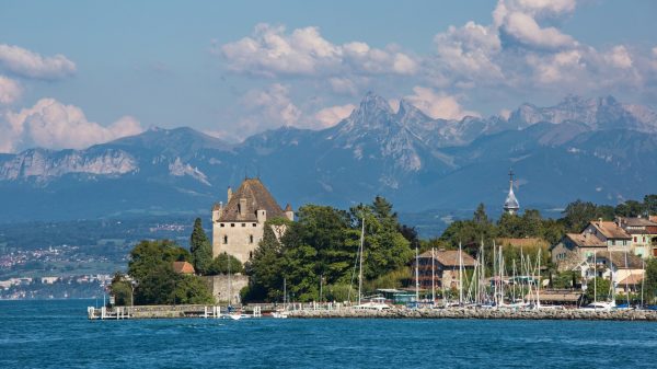 Das Dorf Yvoire vom See aus