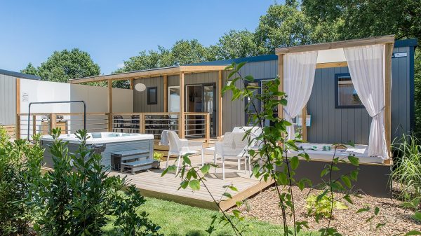 Camping Le Pin Parasol - 85 La Chapelle-Hermier