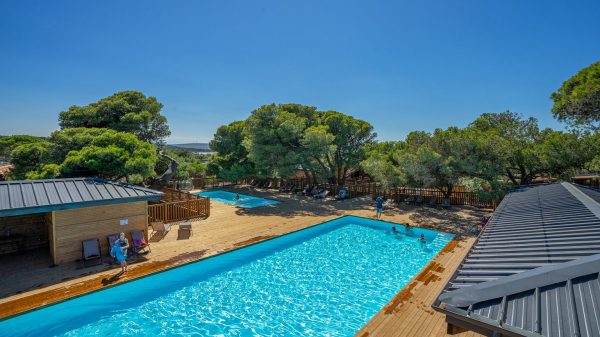 La piscine du camping