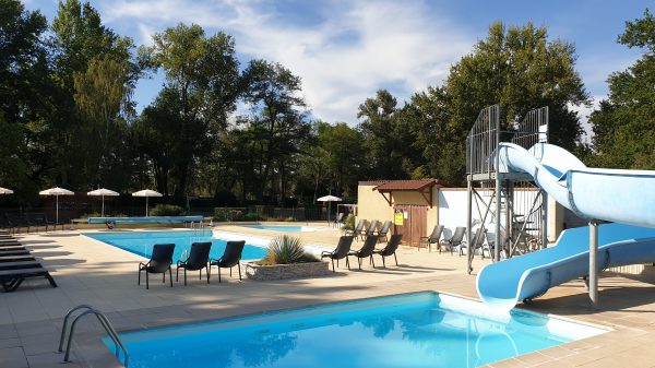 La piscine du camping