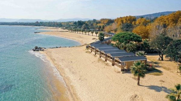 Camping des Mûres, Grimaud (83)