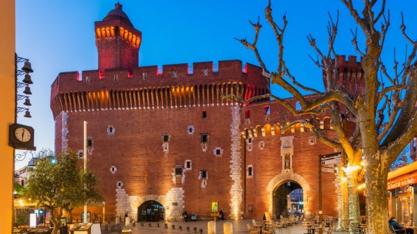 Vue de nuit sur le Castillet 