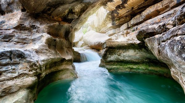 Les Gorges de la Méouge, réserve biologique classée dans les Hautes-Alpes