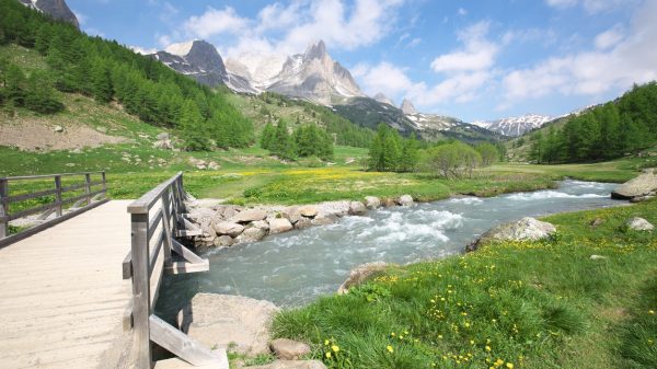 Haute Vallée de la Clarée au printemps