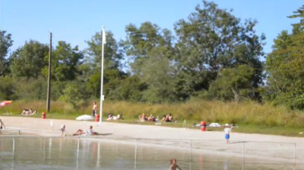 Baden im Lac de la Tille