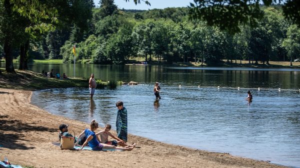 Au bord du Lac des Montagnès 