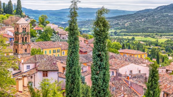 Moustiers-Sainte-Marie, un des plus beaux villages de France