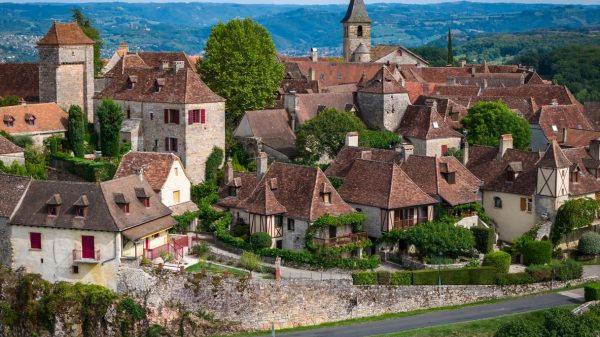 Vue sur le village de Loubressac