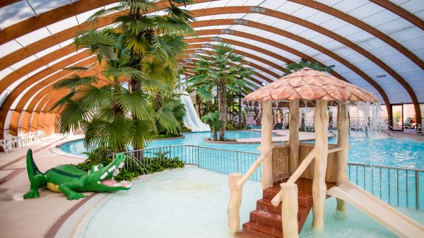 The comfort of a covered and heated swimming pool